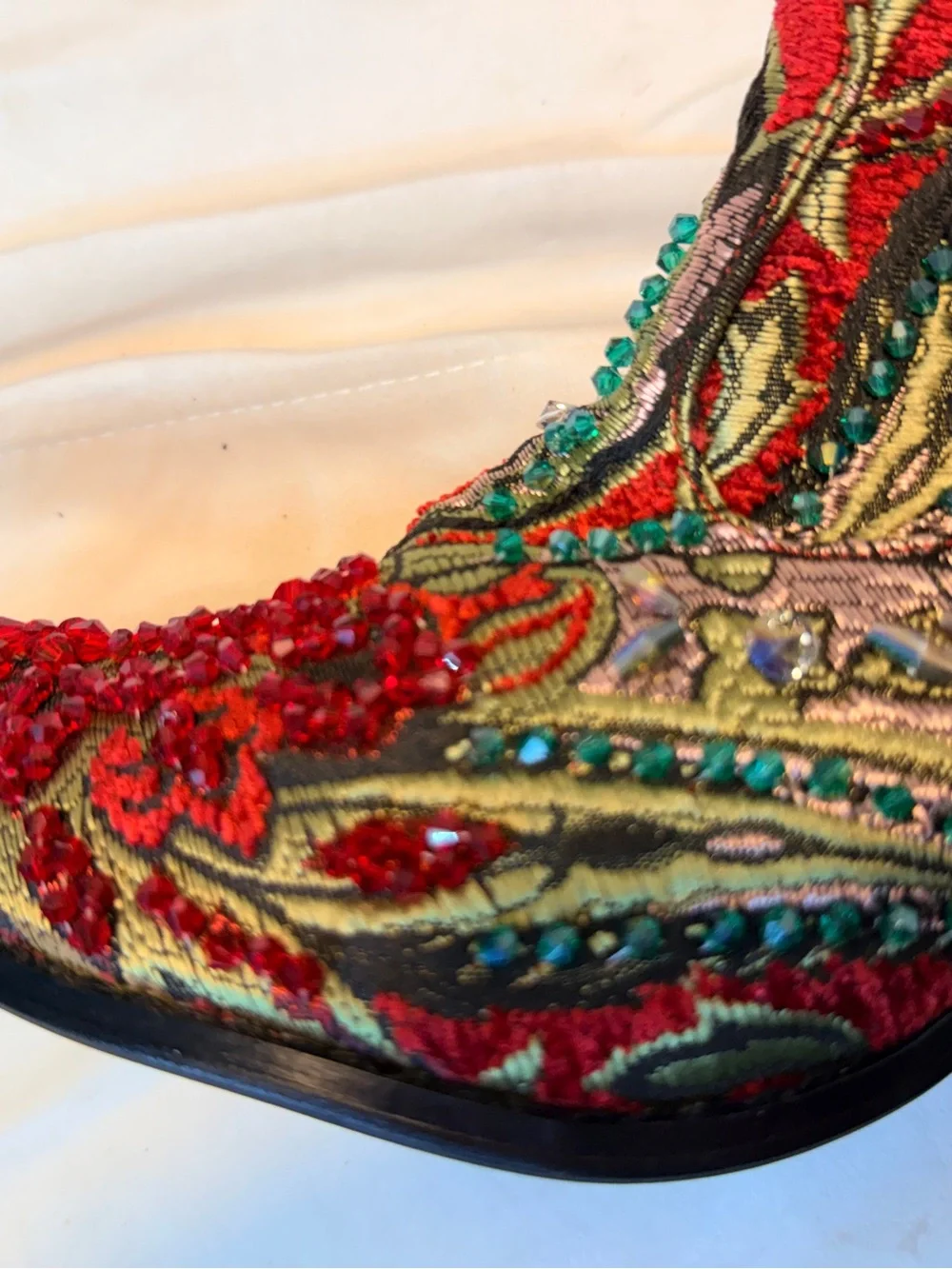 Helen’s Hearts Sequin and rhinestone studded boot R-LB-JK-S809